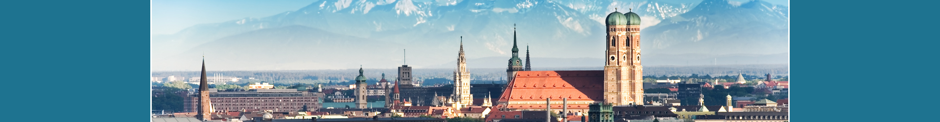 Muenchen Stadtansicht Skyline, im Hintergrund die Alpen